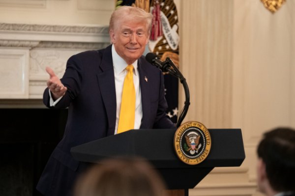 容新策略 特朗普“万亿减税方案”惹争议 成败决定经济议程前景